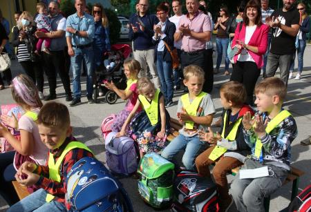 SPREJEM PRVOŠOLČKOV CERKNICA 15 FOTO LJUBO VUKELIČ